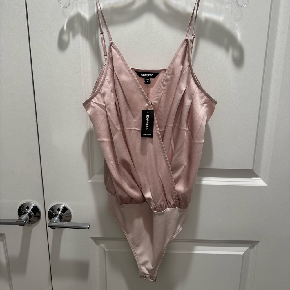 BRAND NEW Express Cami-Bodysuit, Medium, pink, smoke/pet free home